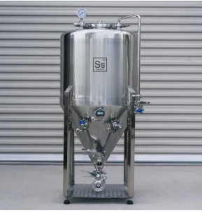 FERMENTADOR INDUSTRIAL CÔNICO EM INOX – 2.000 LITROS — Imagem