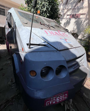 CARRO FORTE | CAMINHAO AGRALE/AMAL ALCATRAZ AB2 | 2007/2008 — Imagem